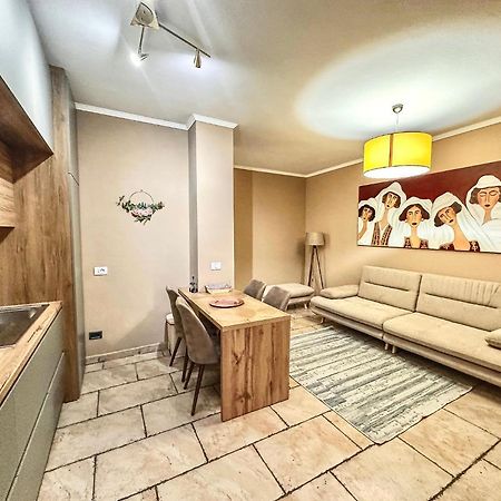 Amos City Center Apartment Tirana Exterior foto